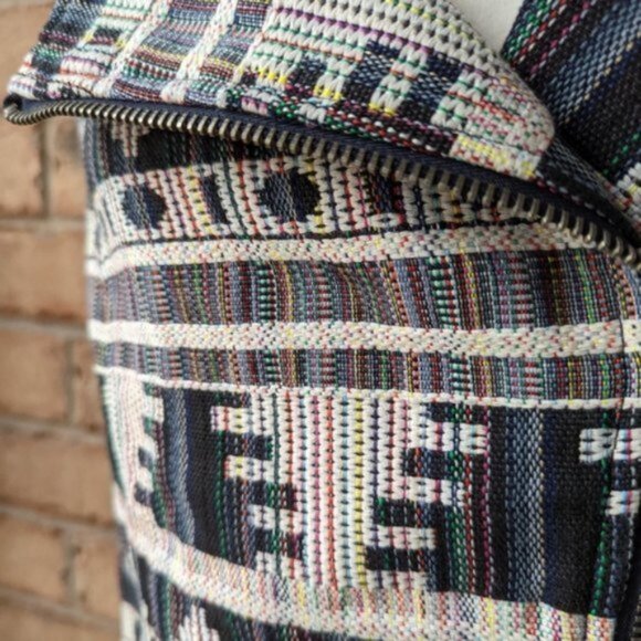 Kenneth Cole Reaction asymmetrical zip Aztec vest jacket - Picture 2 of 9